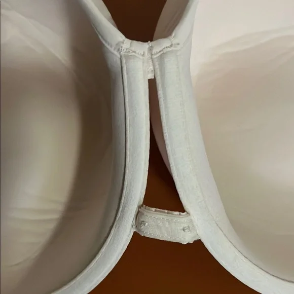 SHEFIT Cream Bra Intimates Sleepwear - Picture 5 of 12